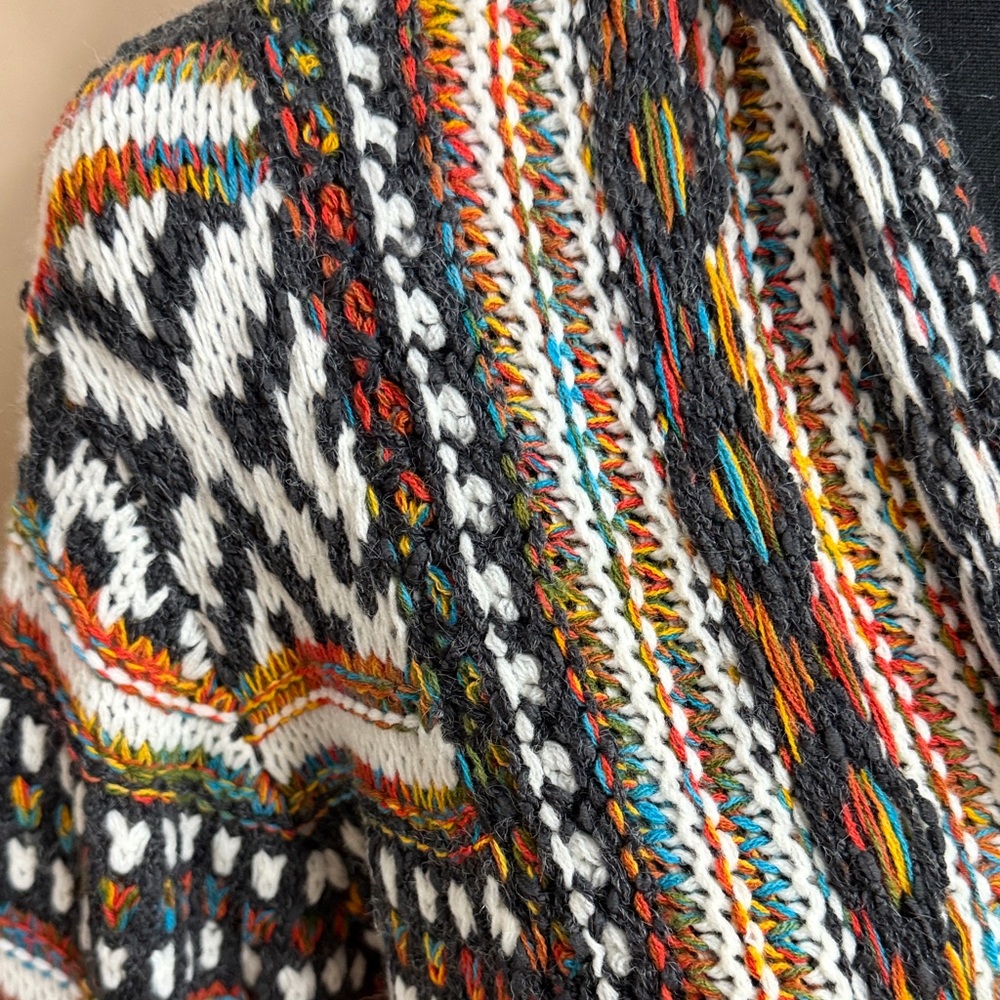 Multicolor Patterned Women's Cardigan - Picture 2 of 12